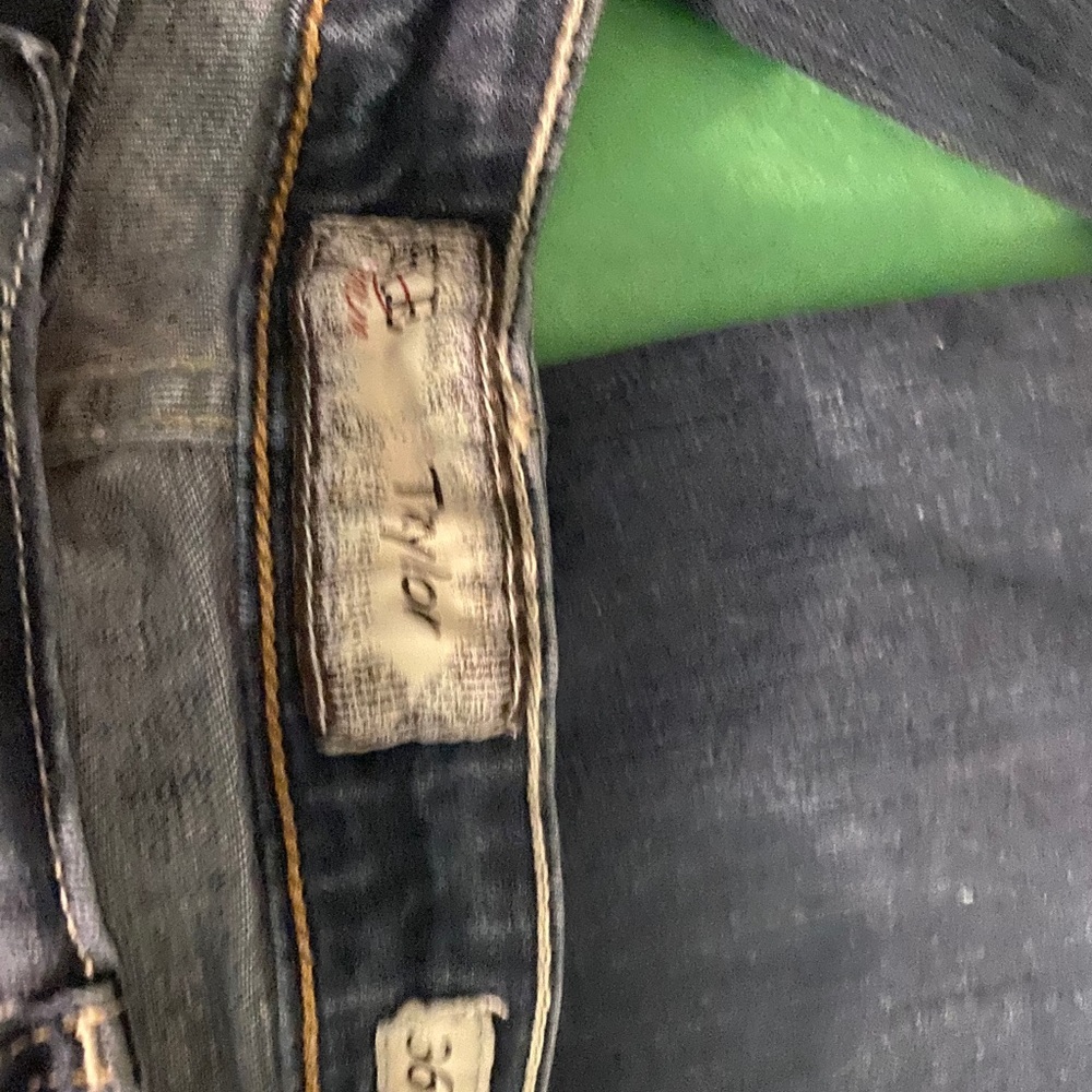 Jeans - Picture 2 of 4